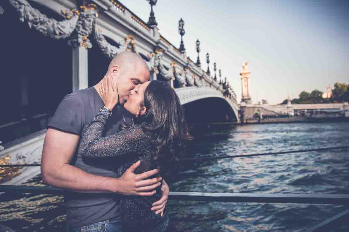 shooting couple birhakeim paris