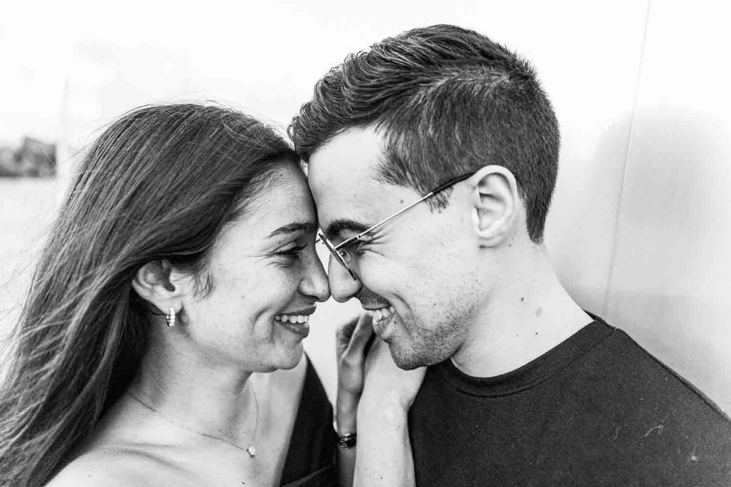 séance couple engagement Paris