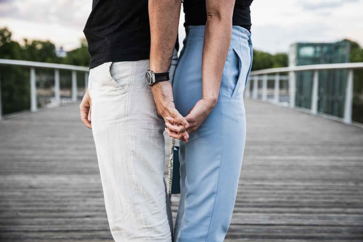 séance couple engagement Paris