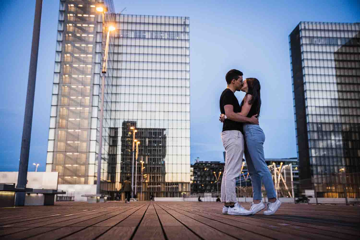 séance couple engagement Paris